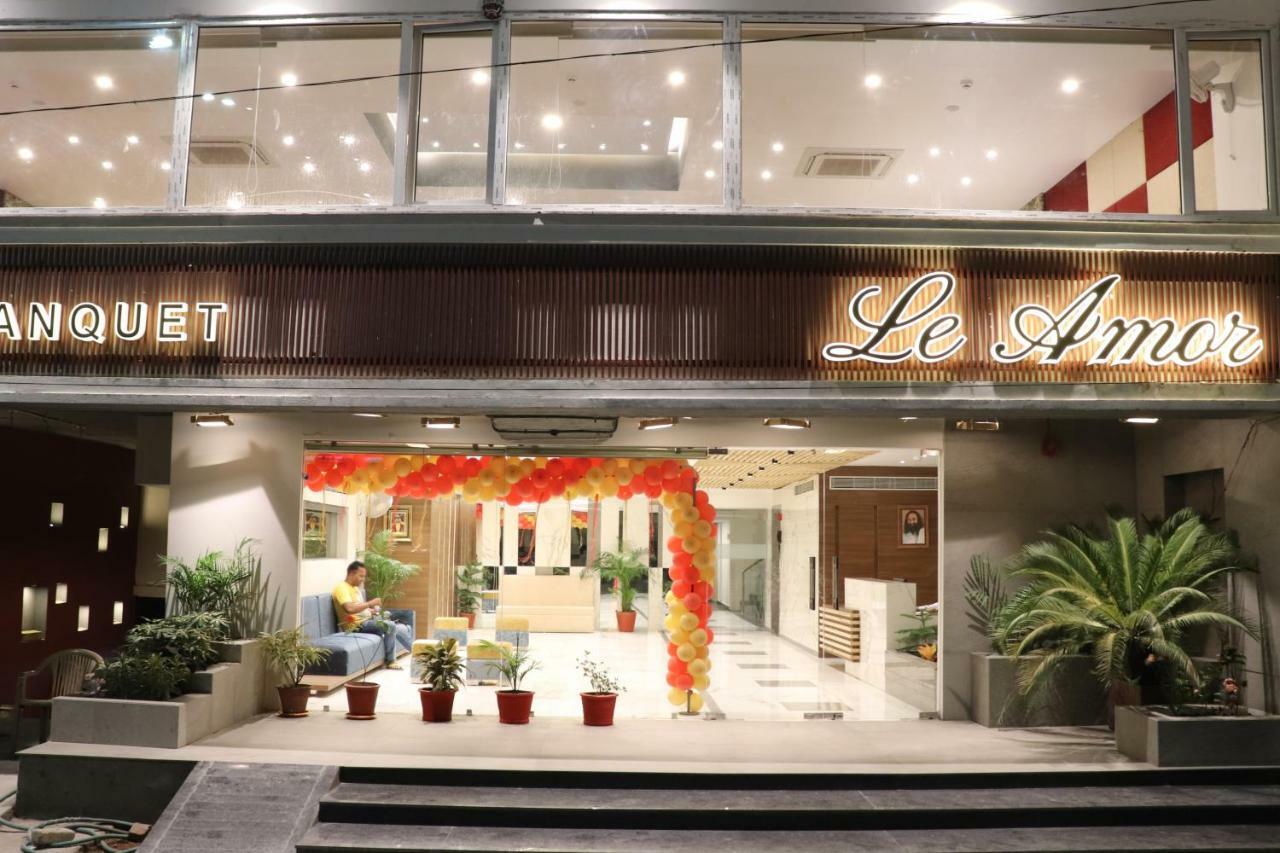 Hotel Le Amor Kota  Exterior photo